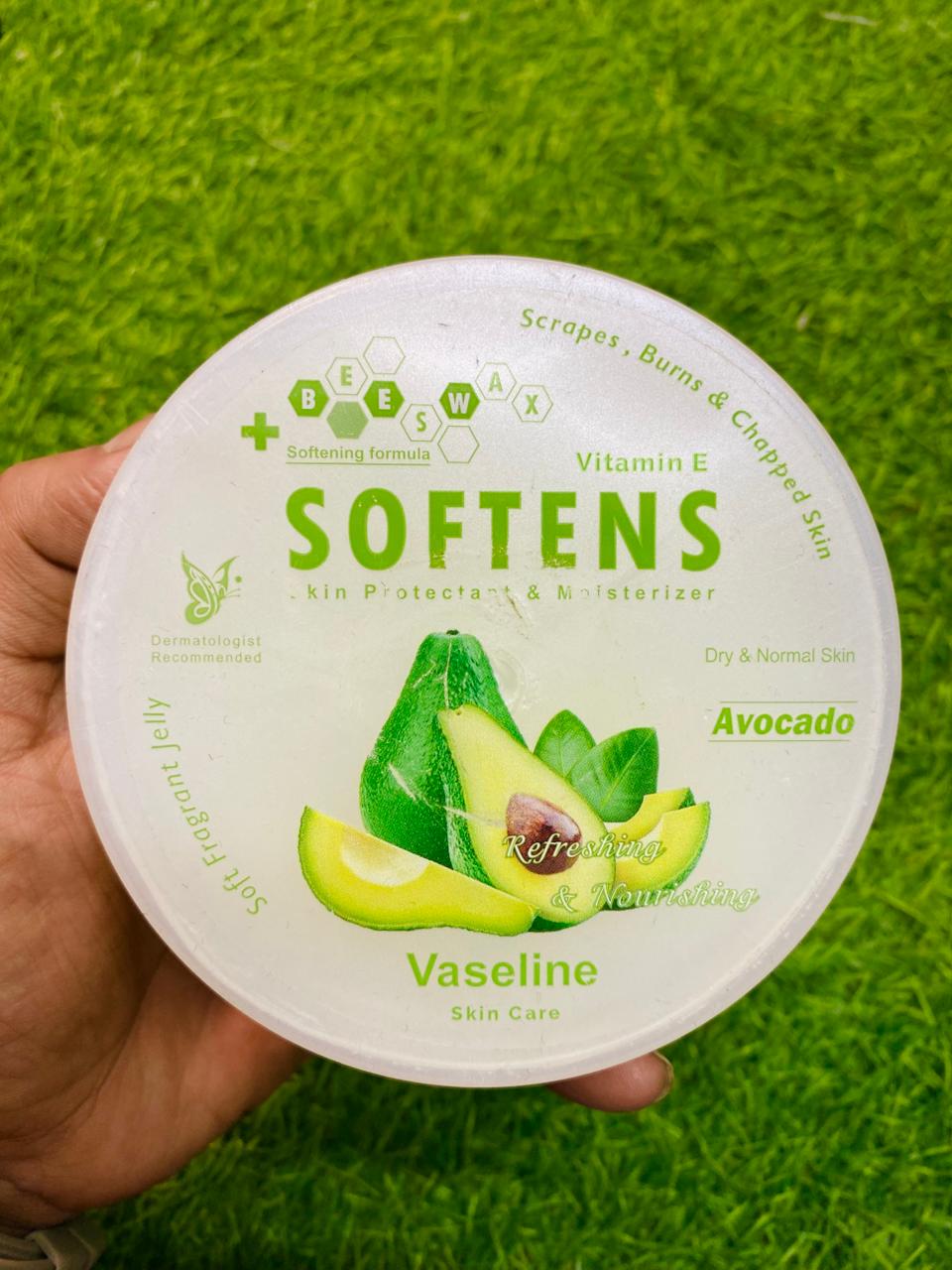 IMPORTED VASELINE WITH VITAMIN E (AVOCADO)