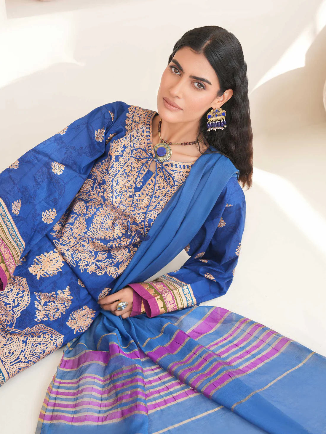 LIMELIGHT Lawn Printed (UNSTITCHED) (3) PIECE