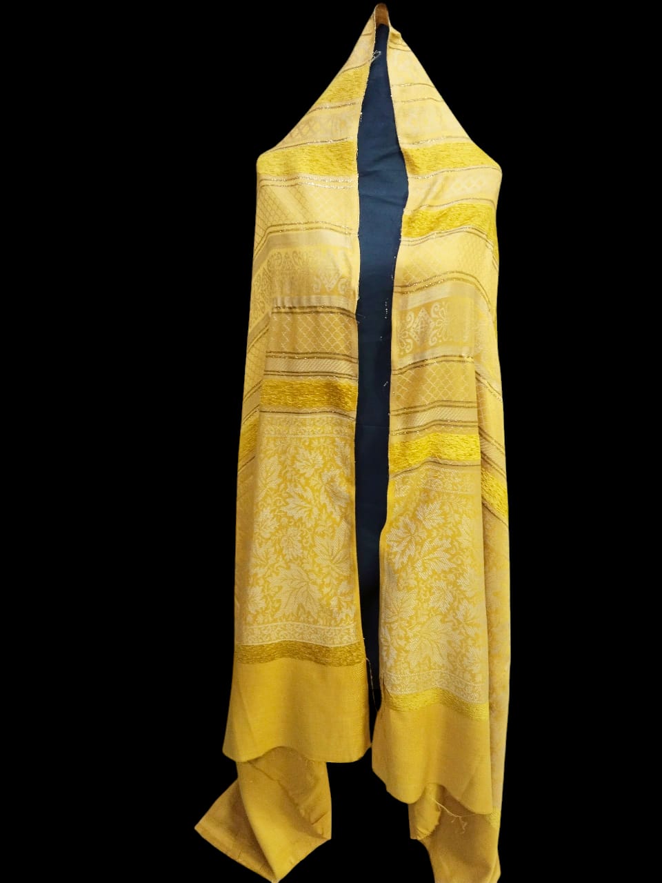 Zari Pashmina Shawl Full Size