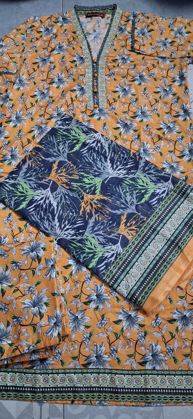 BIN SAEED 3 PIECE LAWN ( STITCHED )