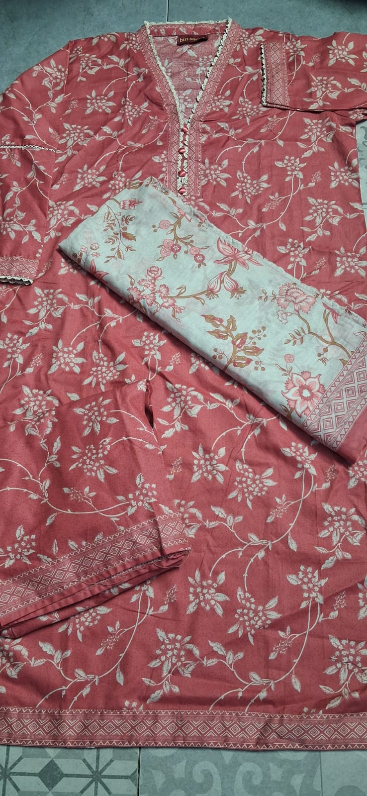 BIN SAEED 3 PIECE LAWN ( STITCHED )