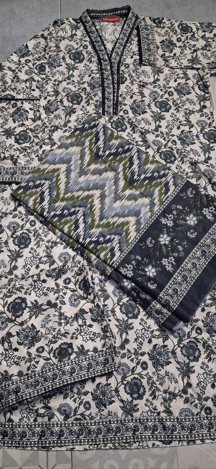 BIN SAEED 3 PIECE LAWN ( STITCHED )