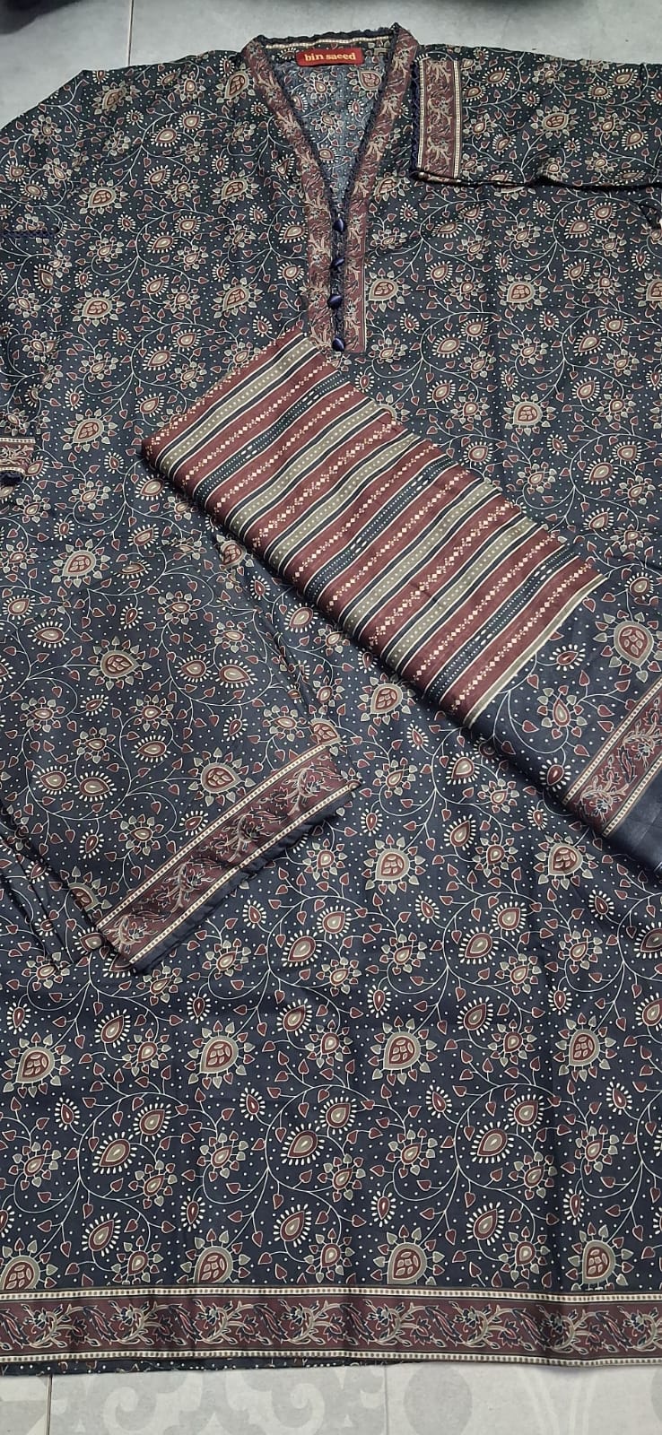 BIN SAEED 3 PIECE LAWN ( STITCHED )