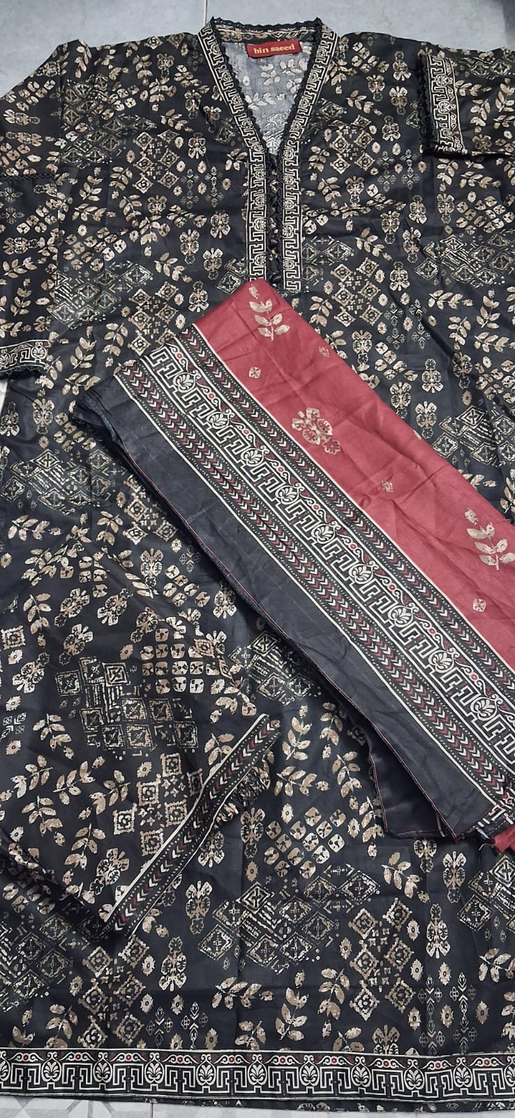 BIN SAEED 3 PIECE LAWN ( STITCHED )