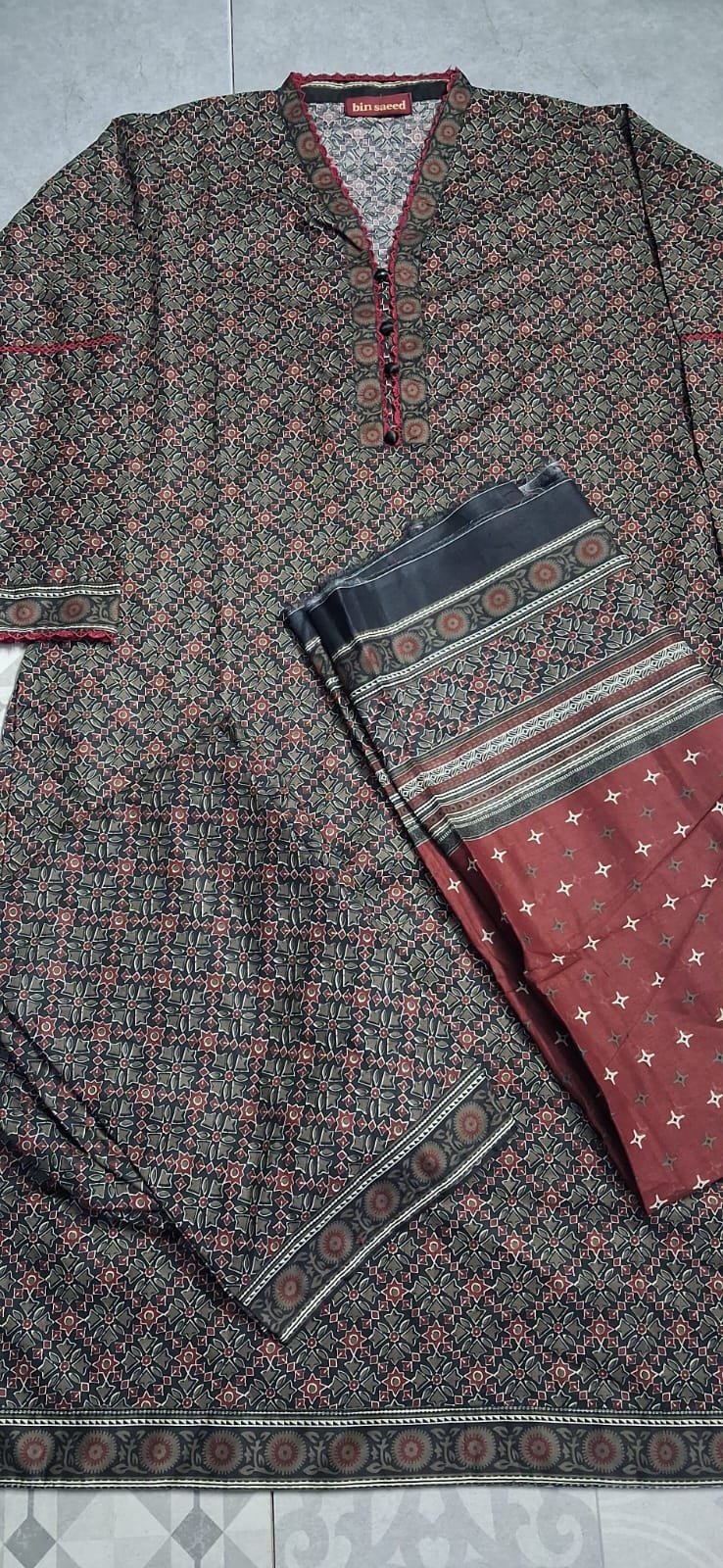 BIN SAEED 3 PIECE LAWN ( STITCHED )