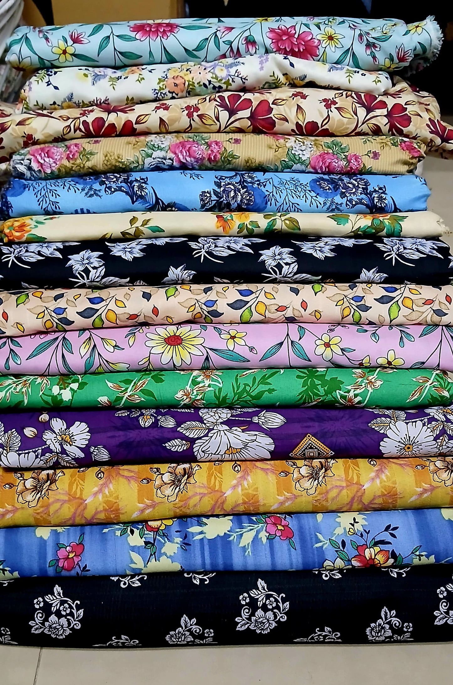 2-Piece Printed Lawn Suit